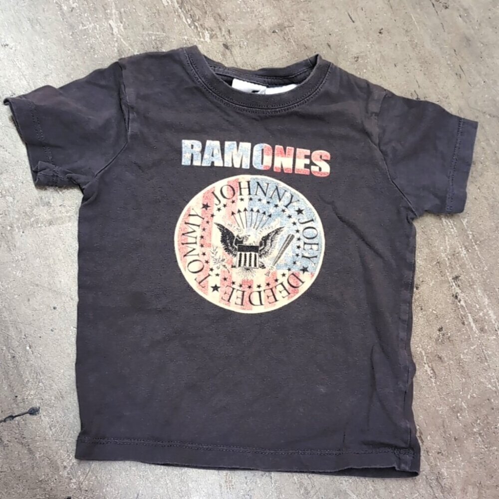 Ramones t-shirt retro 2T toddler graphic tee